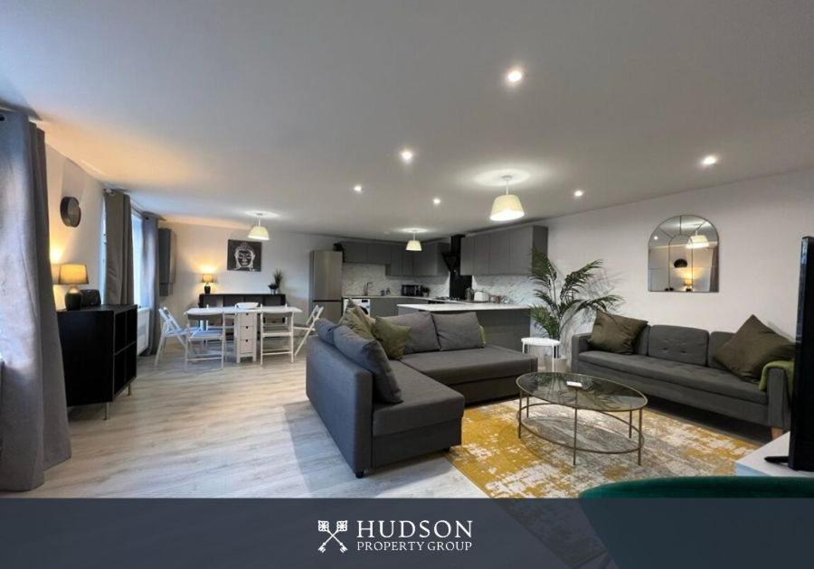 Вилла Open Plan Townhouse In Шрусбери Экстерьер фото